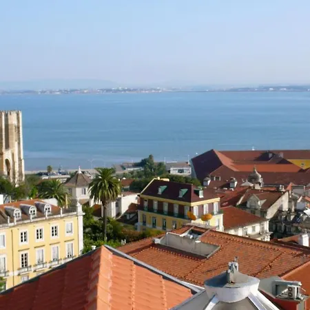 Portuguese Living Little Olive Lägenhet